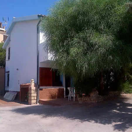 Bilocale A Pochi Metri Dal Mare La Maddalena (Sassari)